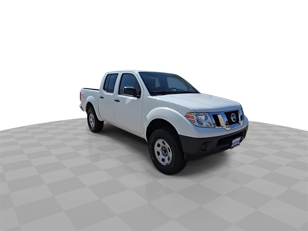 2014 Nissan Frontier S photo 2