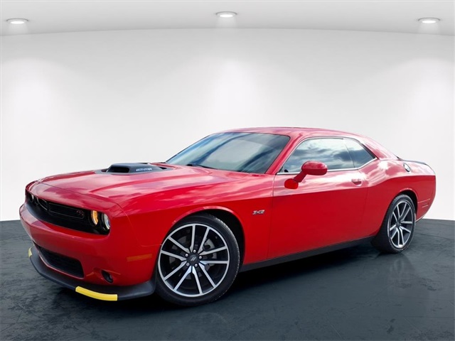 2023 Dodge Challenger R/T's photo