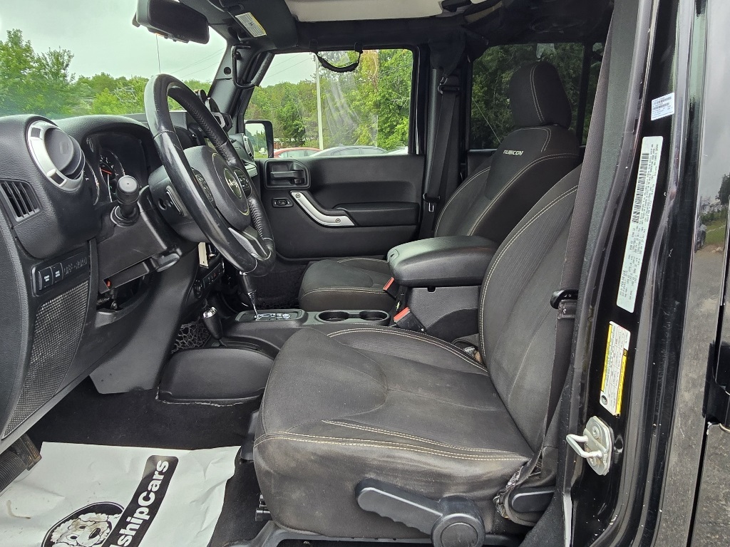 2016 Jeep Wrangler Unlimited Rubicon photo 10