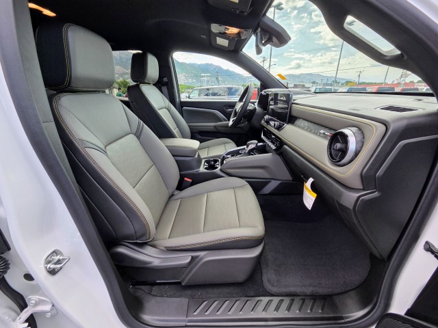 2025 Chevrolet Colorado ZR2 photo 16