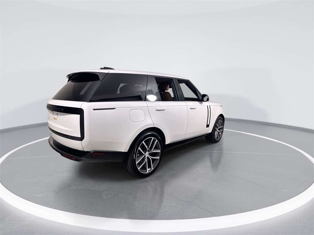 2025 Land Rover Range Rover SE photo 8