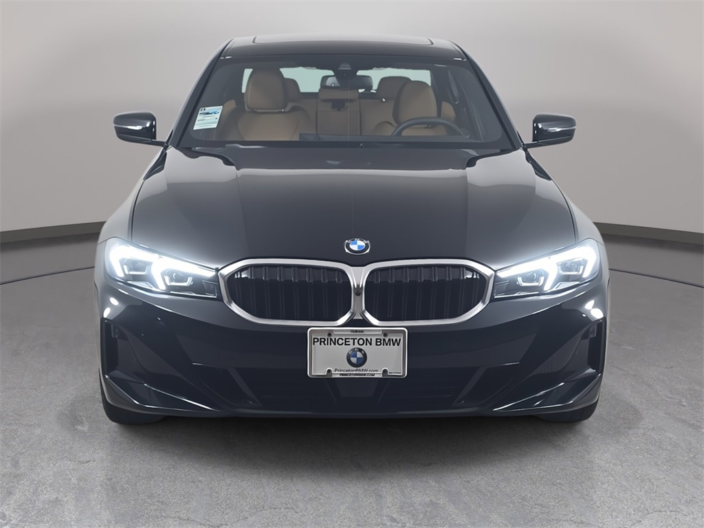 2025 Bmw 330i xDrive Sedan photo 2