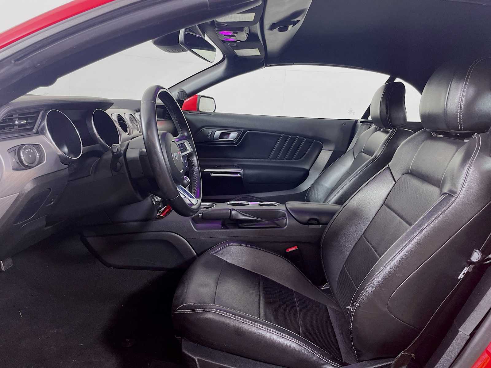 2022 Ford Mustang EcoBoost Premium photo 19