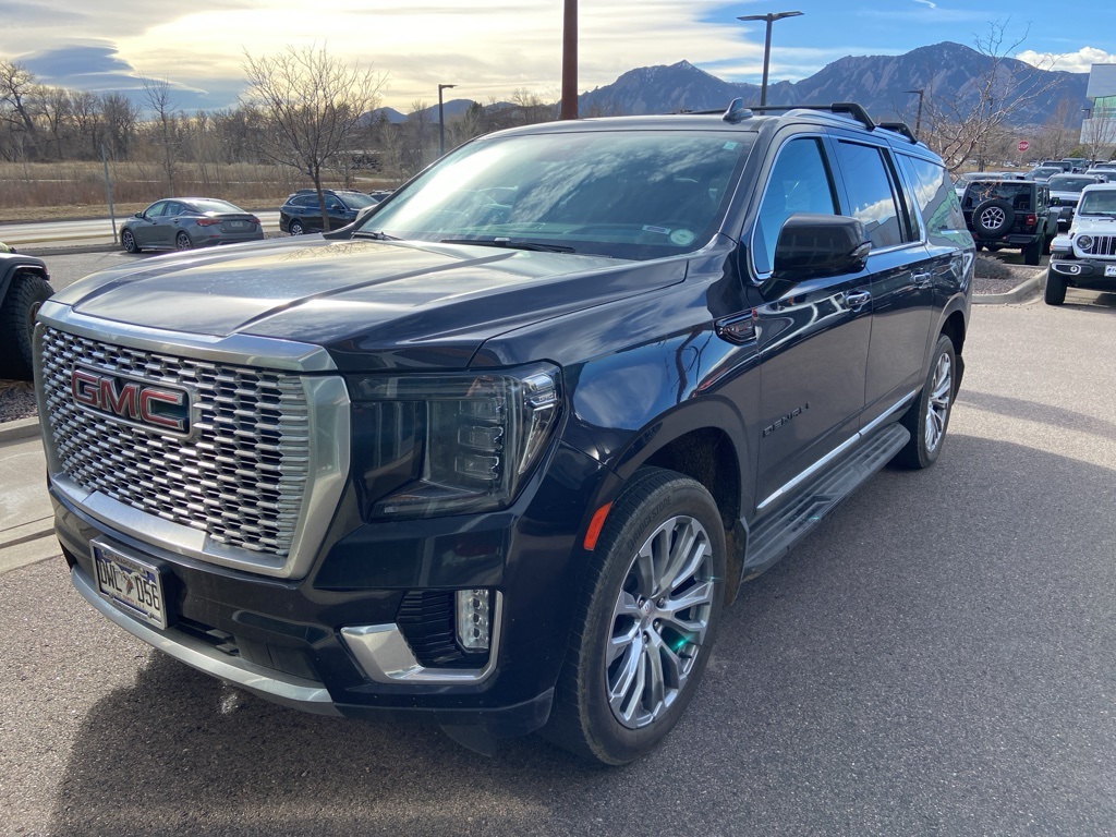 2023 GMC Yukon XL Denali's photo