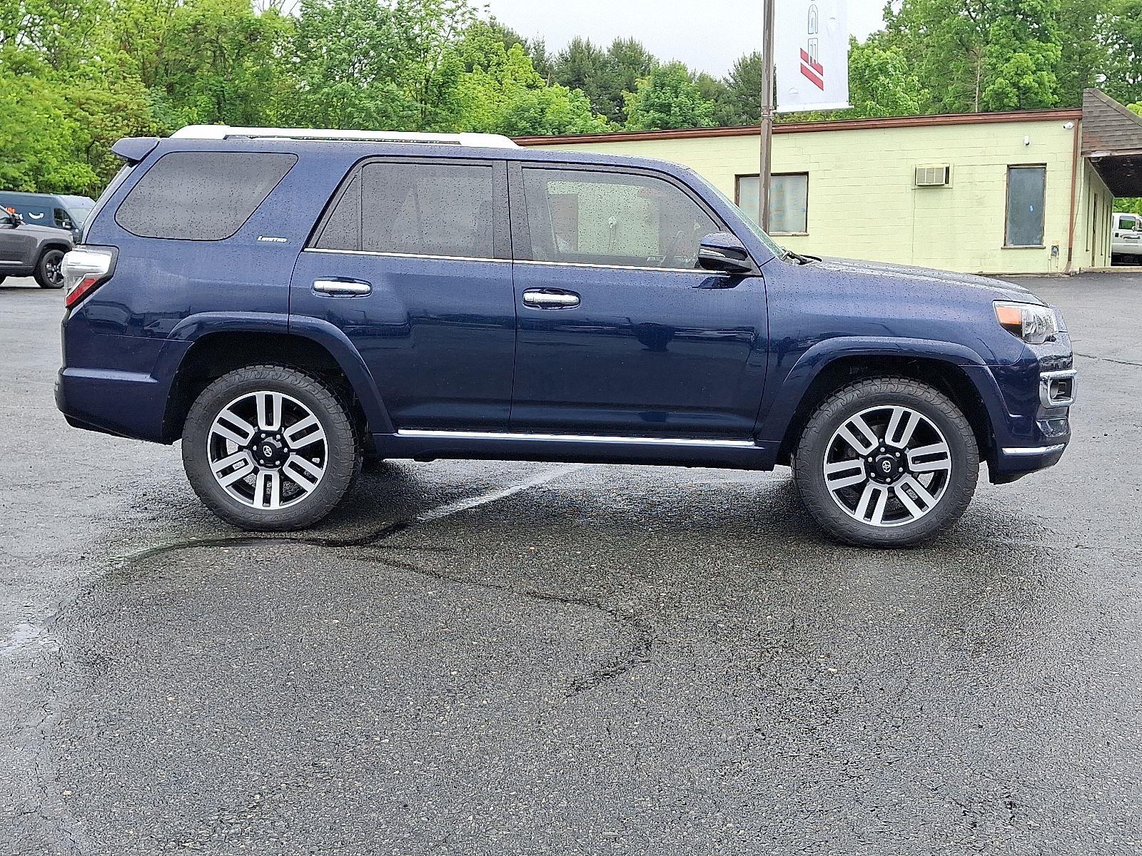 2022 Toyota 4Runner Limited photo 7