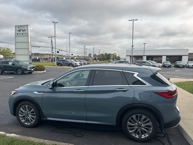 2023 Infiniti QX50 Luxe photo 6