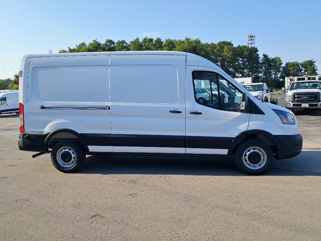 2025 Ford Transit Cargo Van photo 4
