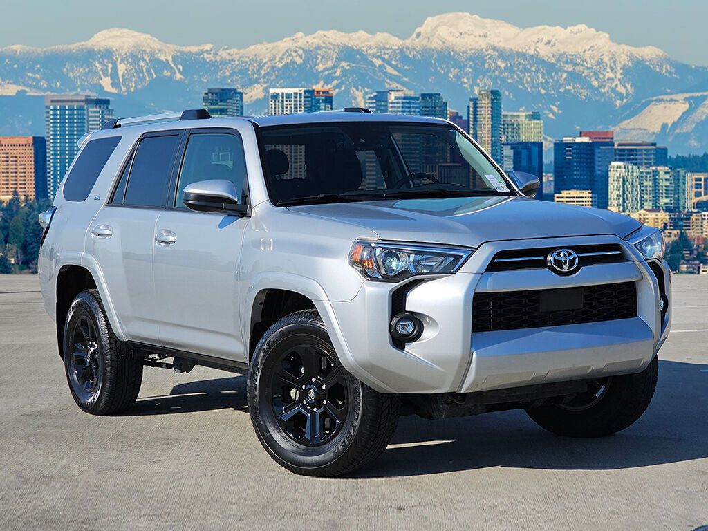 2024 Toyota 4Runner SR5's photo