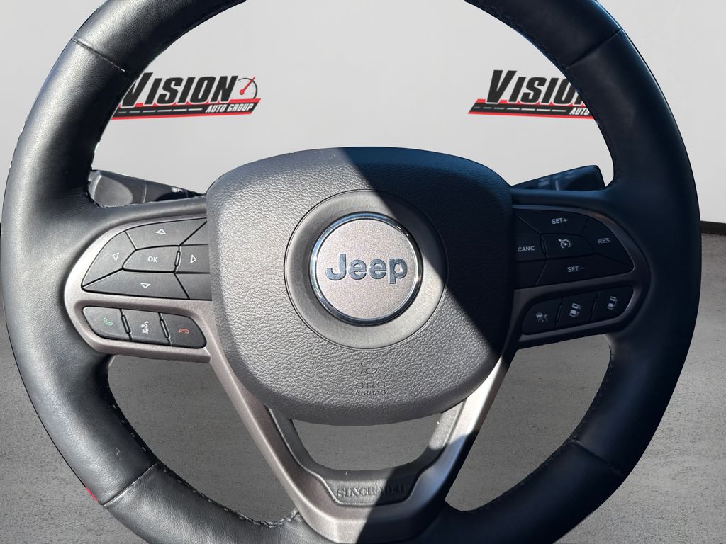 2019 Jeep Cherokee Limited photo 24