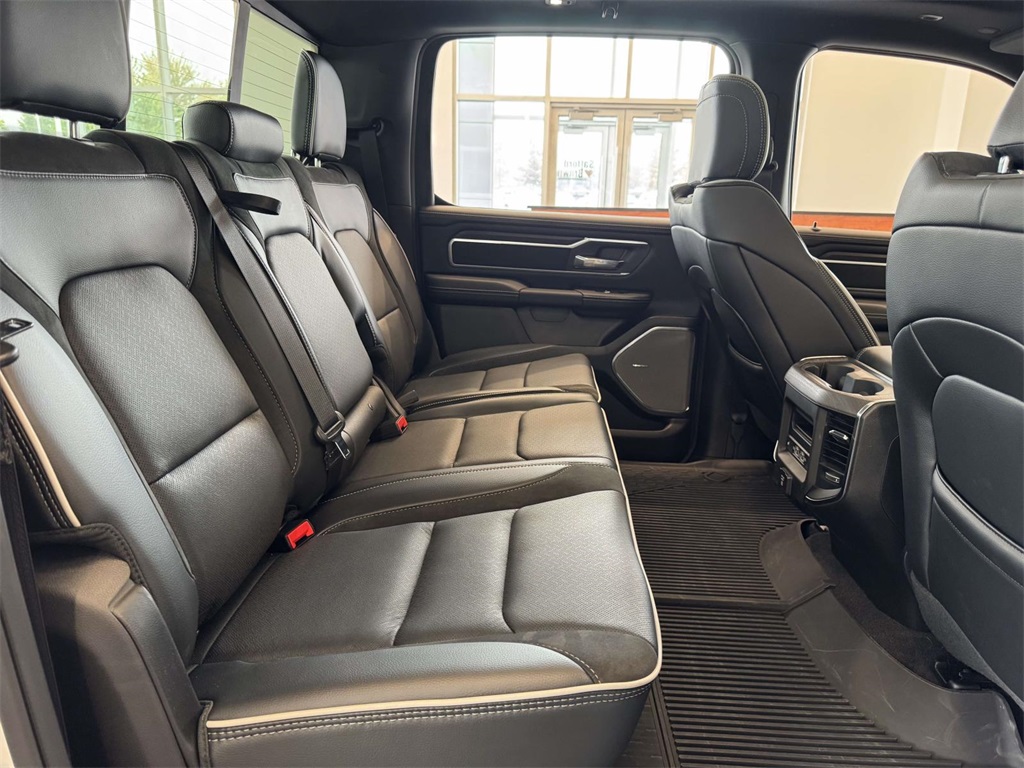 2025 Ram 1500 Laramie photo 16