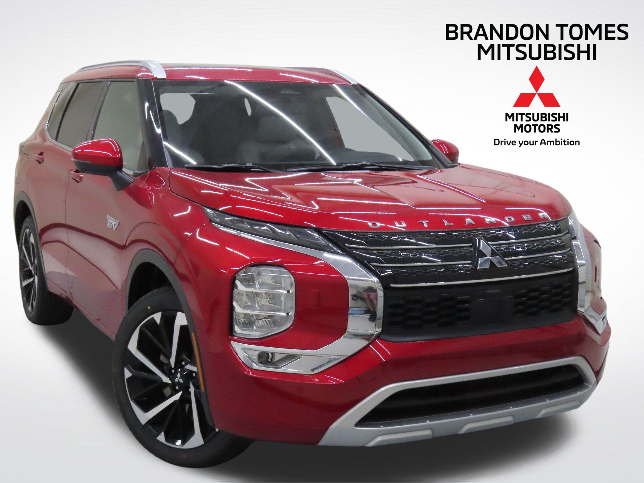 2025 Mitsubishi Outlander Plug-in Hybrid SEL's photo