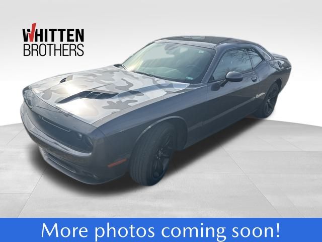 2021 Dodge Challenger SXT's photo