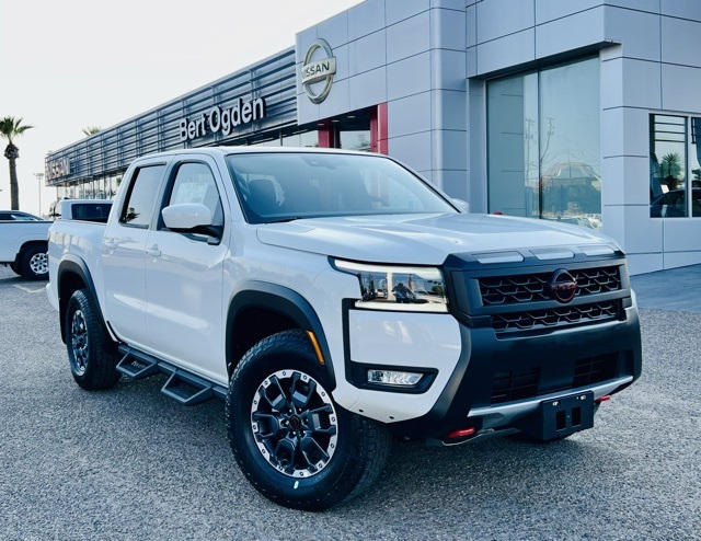 2026 Nissan Frontier PRO-4X's photo