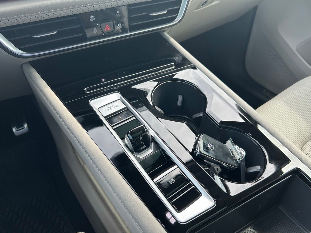 2025 Volkswagen Atlas SEL Premium R-Line photo 55