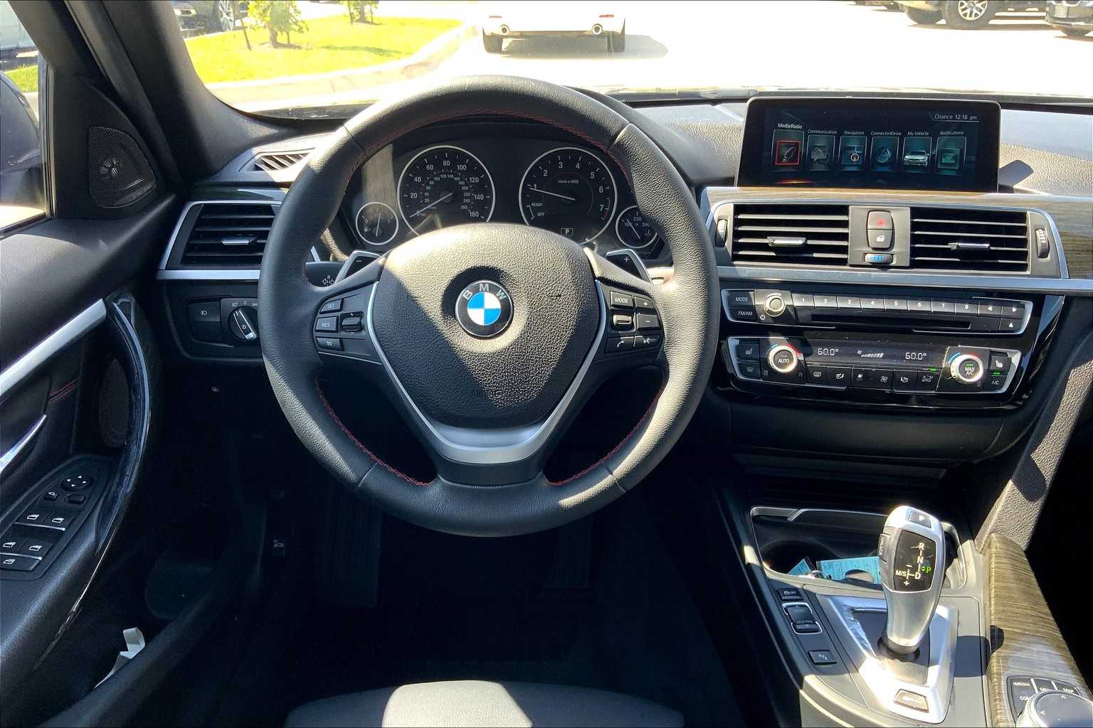 2025 Bmw 330i photo 5