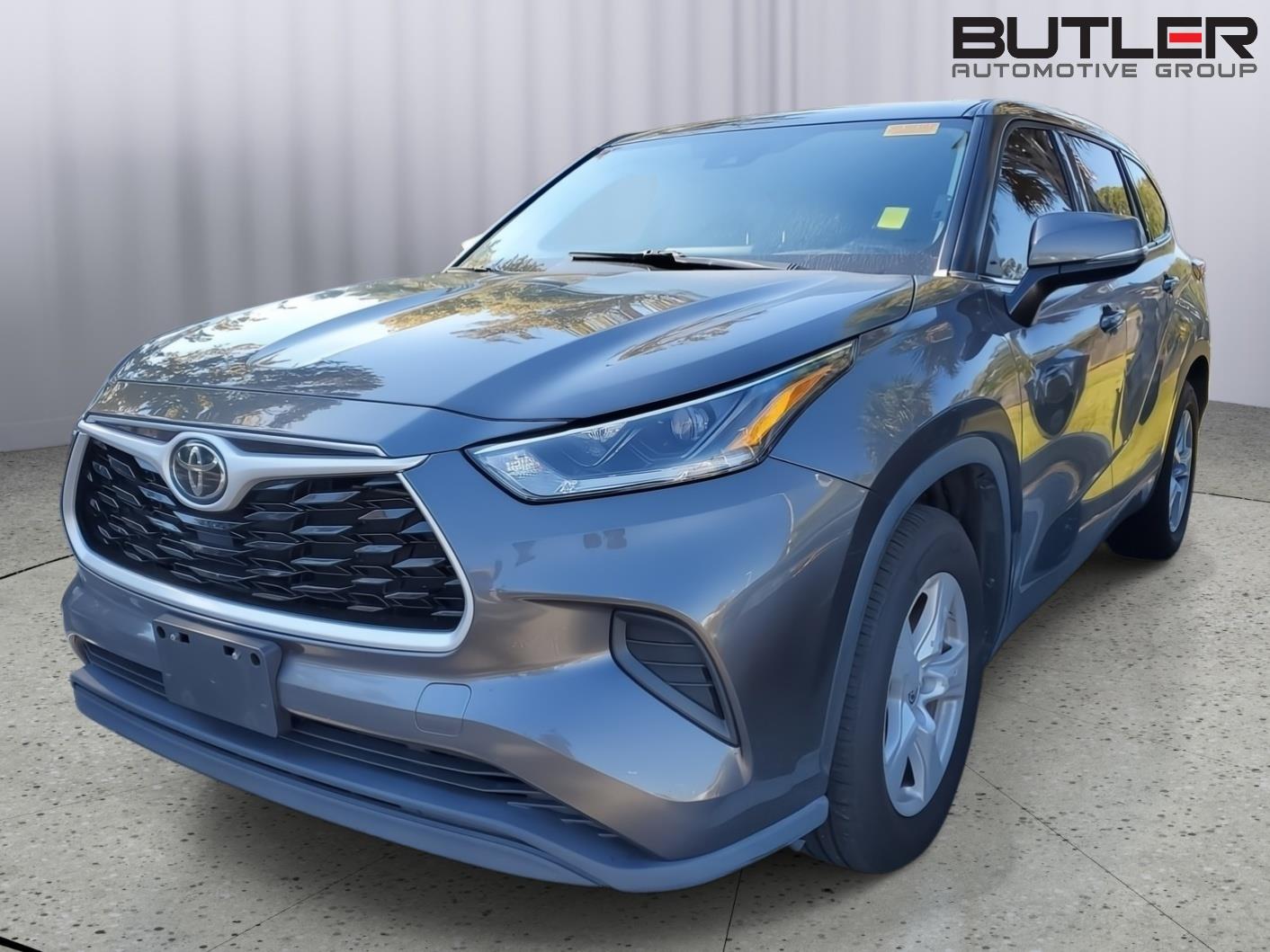 2021 Toyota Highlander L's photo