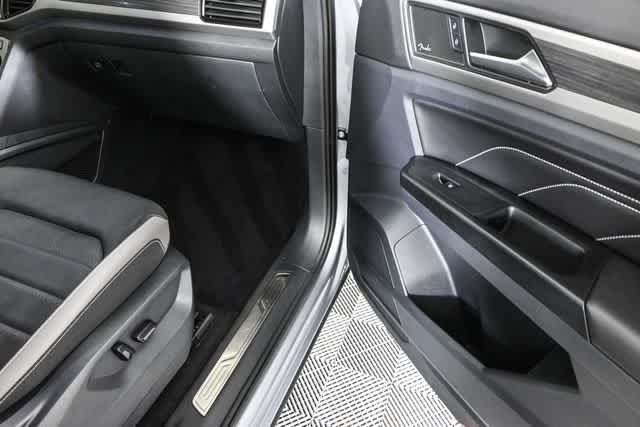 2021 Volkswagen Atlas V6 SEL Premium photo 24
