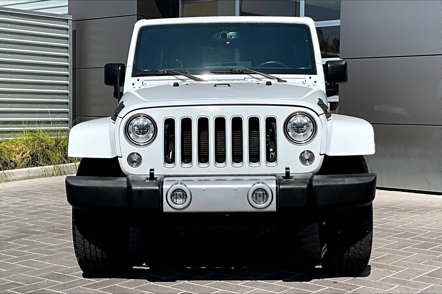 2017 Jeep Wrangler Unlimited Sahara Sport photo 2