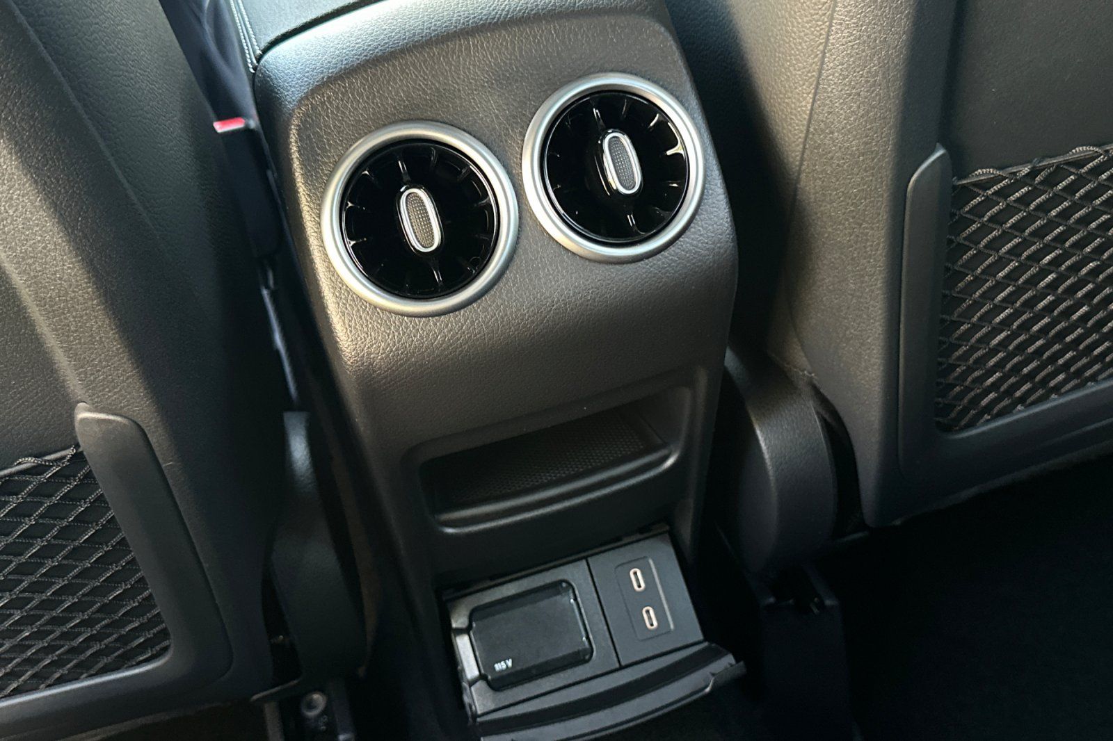 2026 Mercedes Benz GLA 250 photo 21