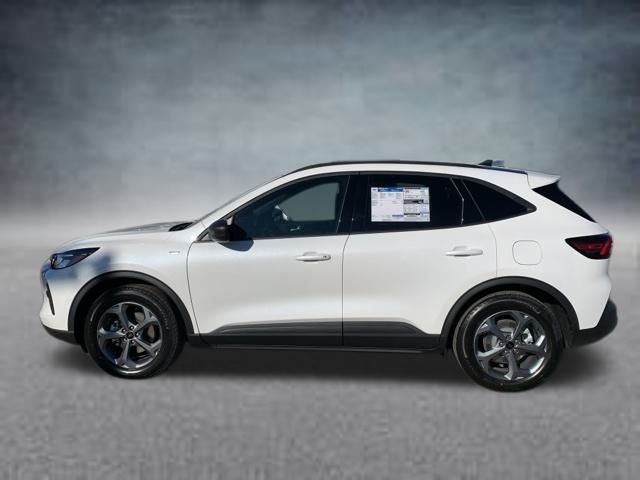 2025 Ford Escape ST-Line photo 4