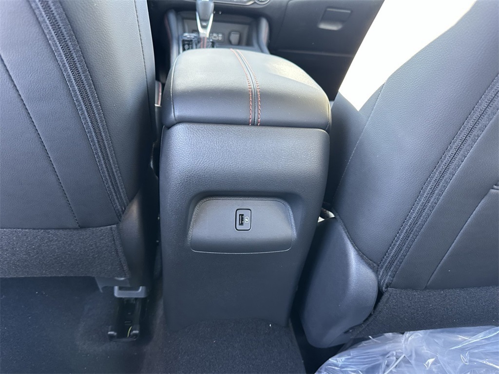 2025 Nissan Sentra SR photo 21