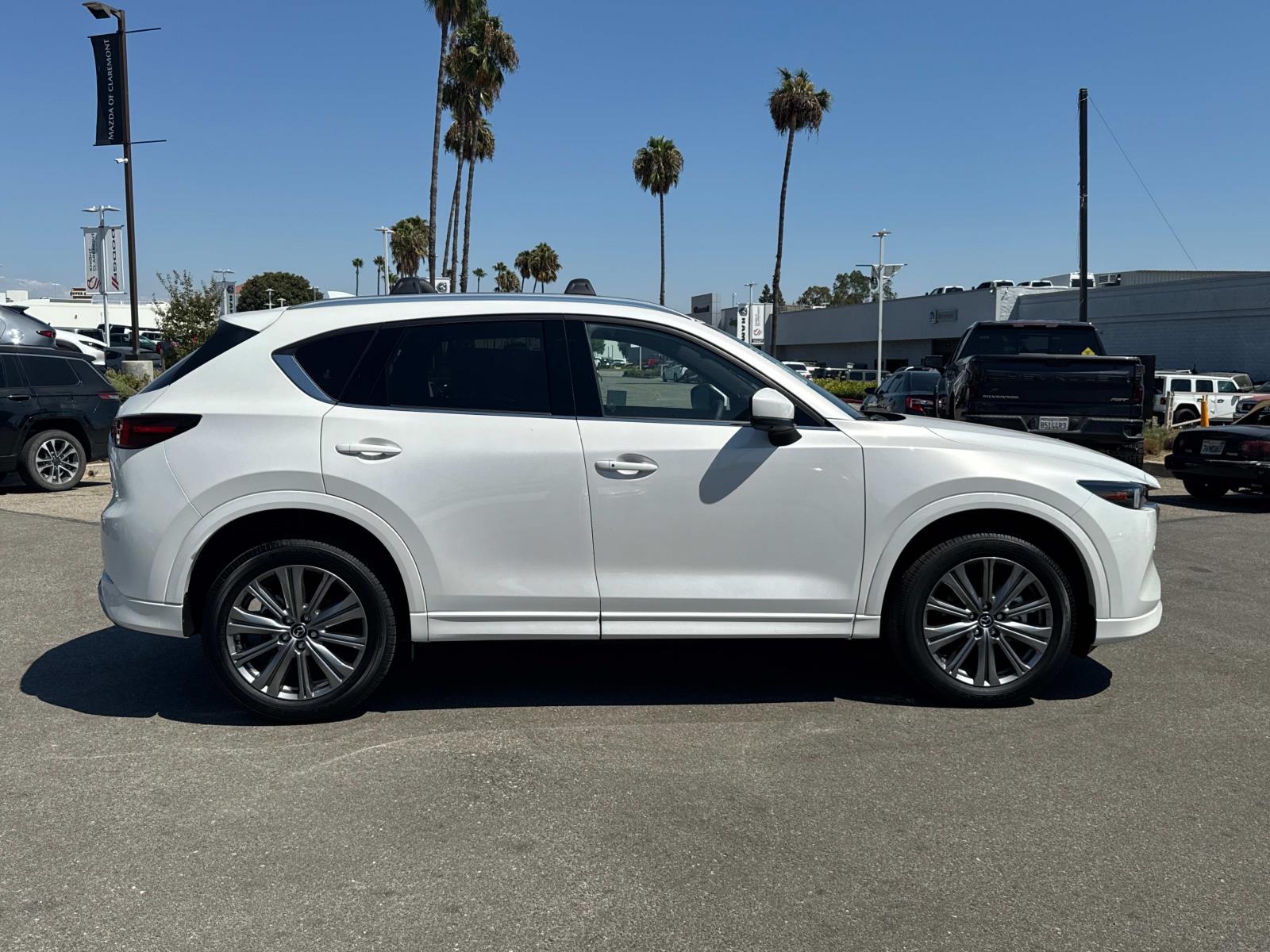2025 Mazda CX-5 2.5 Turbo Signature photo 3