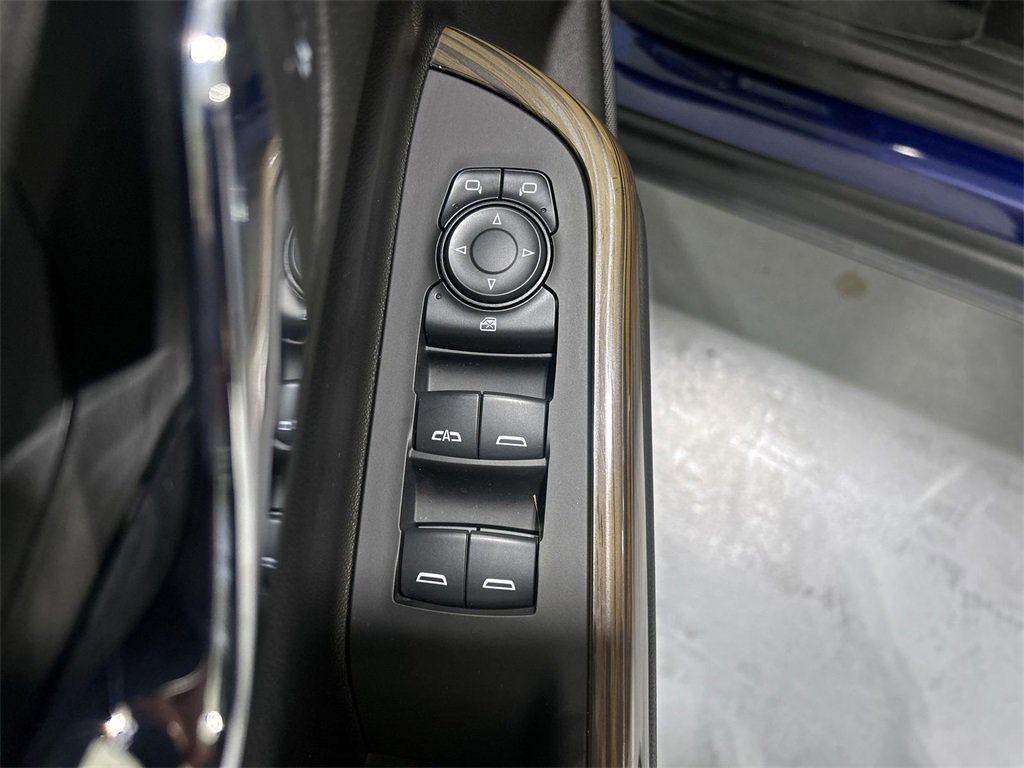 2023 Gmc Acadia SLE photo 15