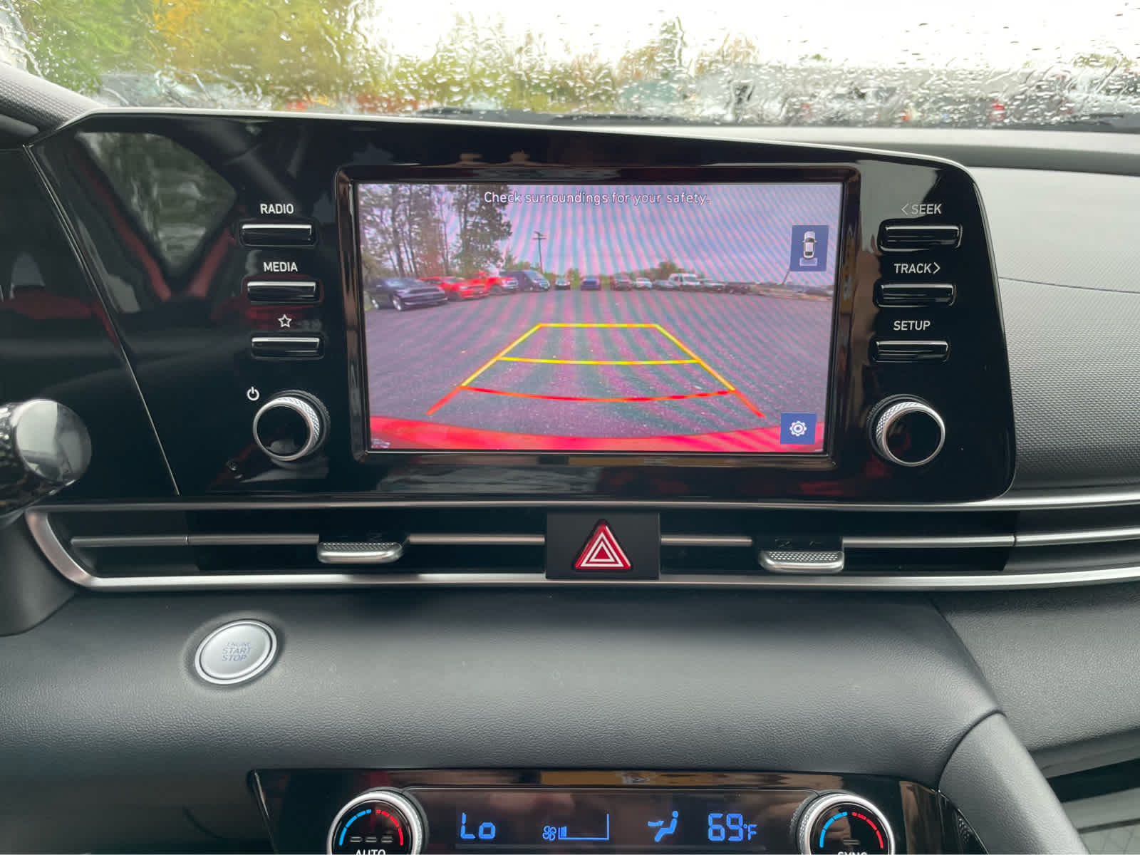 2022 Hyundai Elantra SEL Convenience photo 18