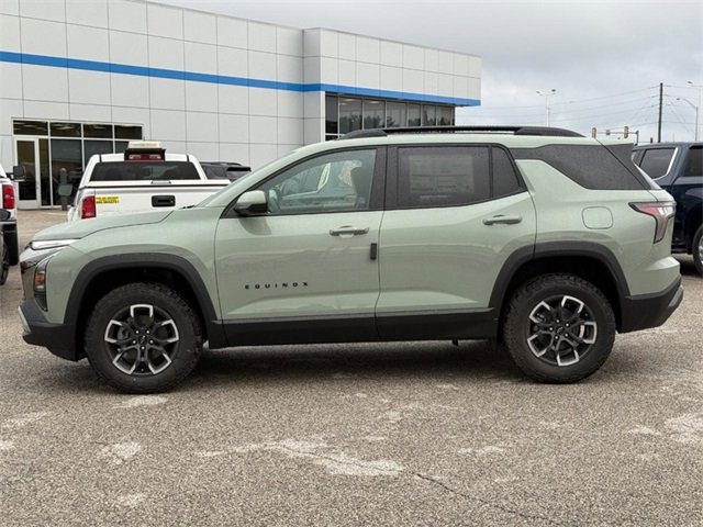 2026 Chevrolet Equinox ACTIV photo 2