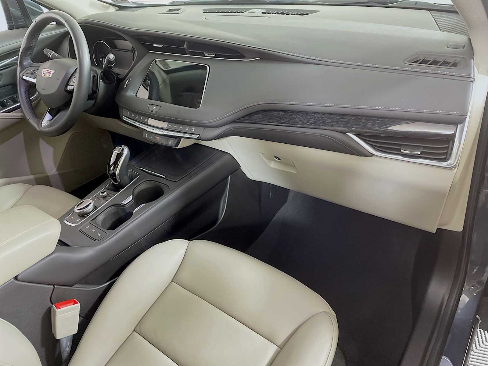 2021 Cadillac XT4 Premium Luxury photo 25