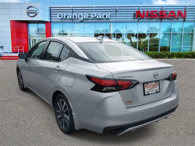 2025 Nissan Versa SV photo 3