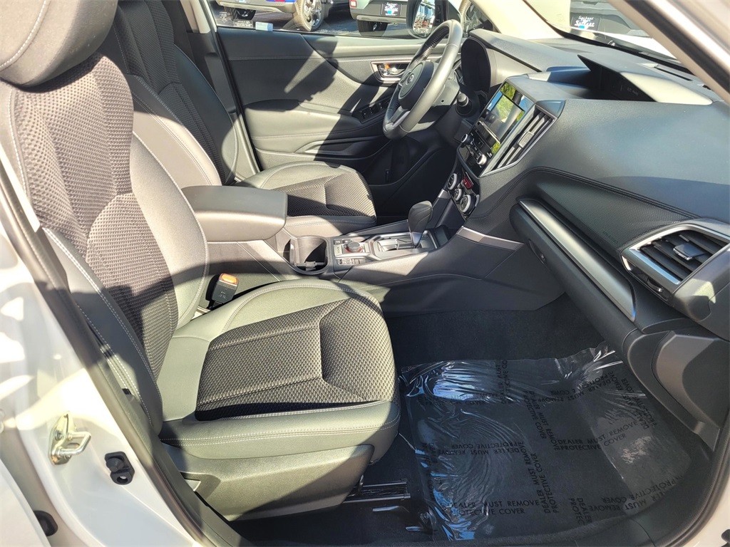 2022 Subaru Forester Premium photo 18