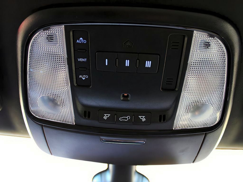 2022 Dodge Durango R/T photo 22