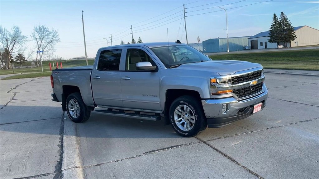 Used 2018 Chevrolet Silverado 1500 LT with VIN 3GCUKREC7JG210434 for sale in Oslo, Minnesota