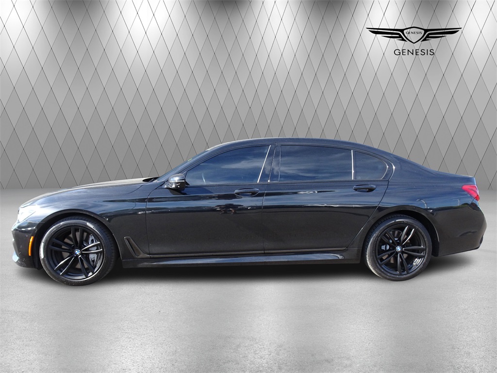 2019 Bmw 750i / B7 xDrive Sedan photo 2