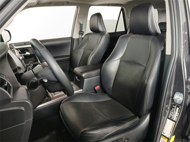 2017 Toyota 4Runner Limited photo 17
