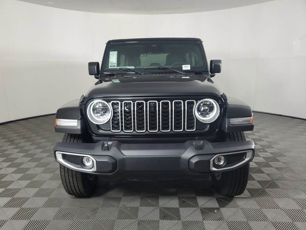 2025 Jeep Wrangler Sahara photo 9