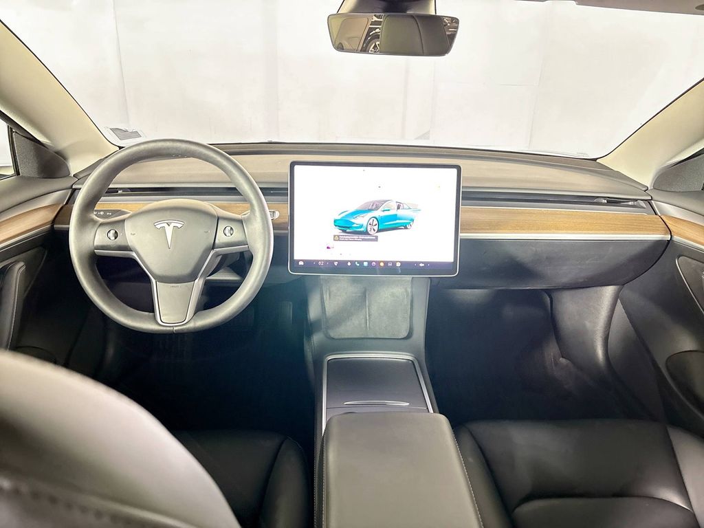 2023 Tesla Model 3 photo 11