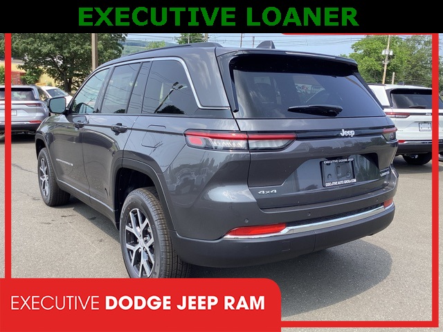 2025 Jeep Grand Cherokee Limited photo 2