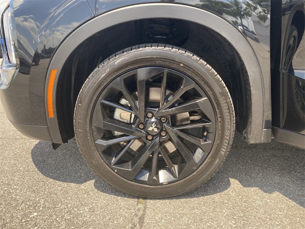 2023 Mitsubishi Outlander SE Black Edition photo 30