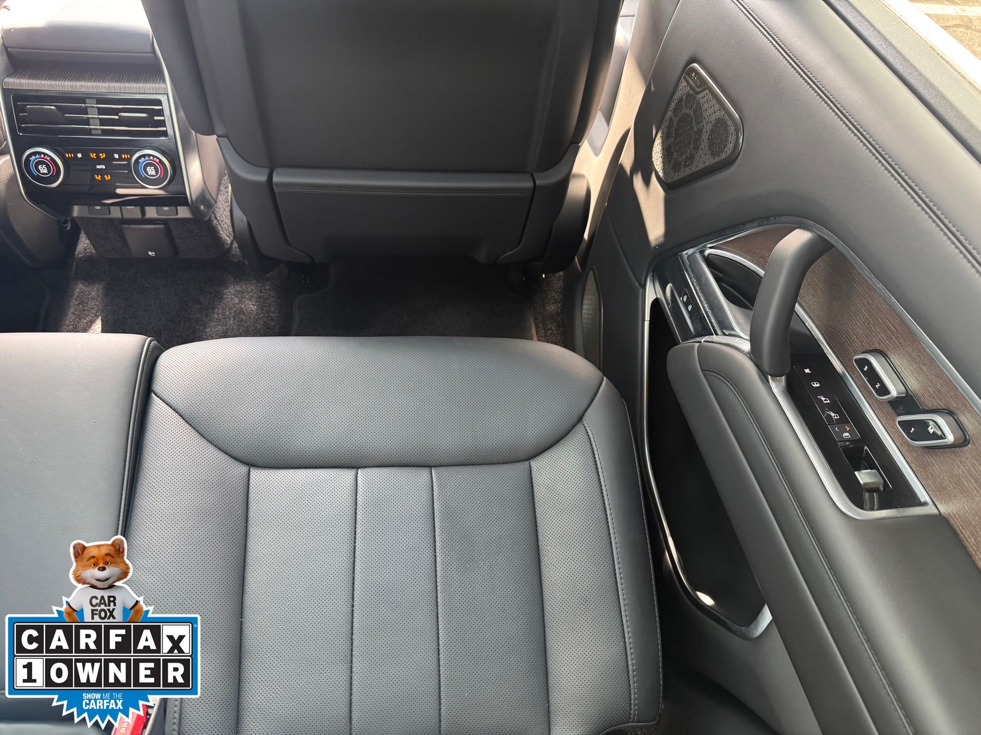 2025 Land Rover Range Rover Autobiography photo 20