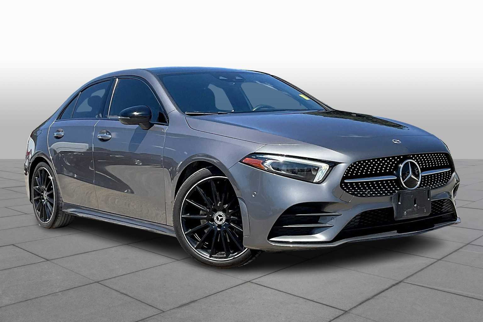 2022 Mercedes Benz A 220 4MATIC photo 2