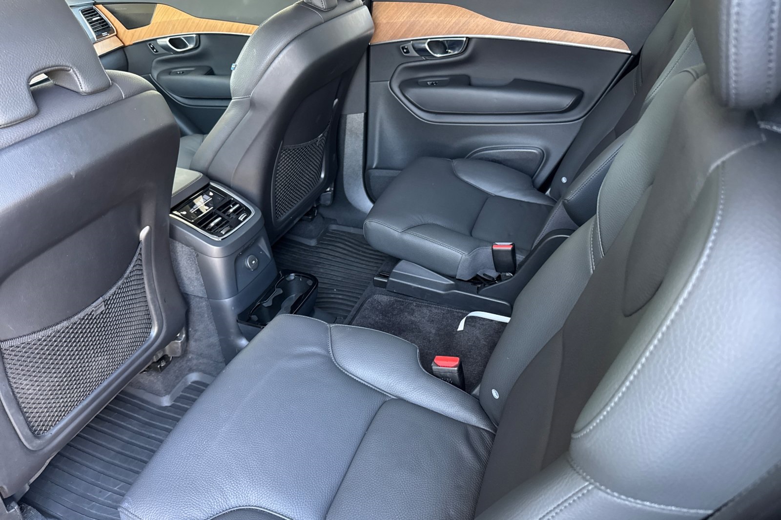 2024 Volvo XC90 Recharge T8 Plus photo 12