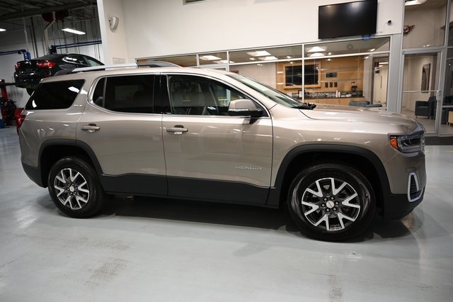 2023 Gmc Acadia SLE photo 4