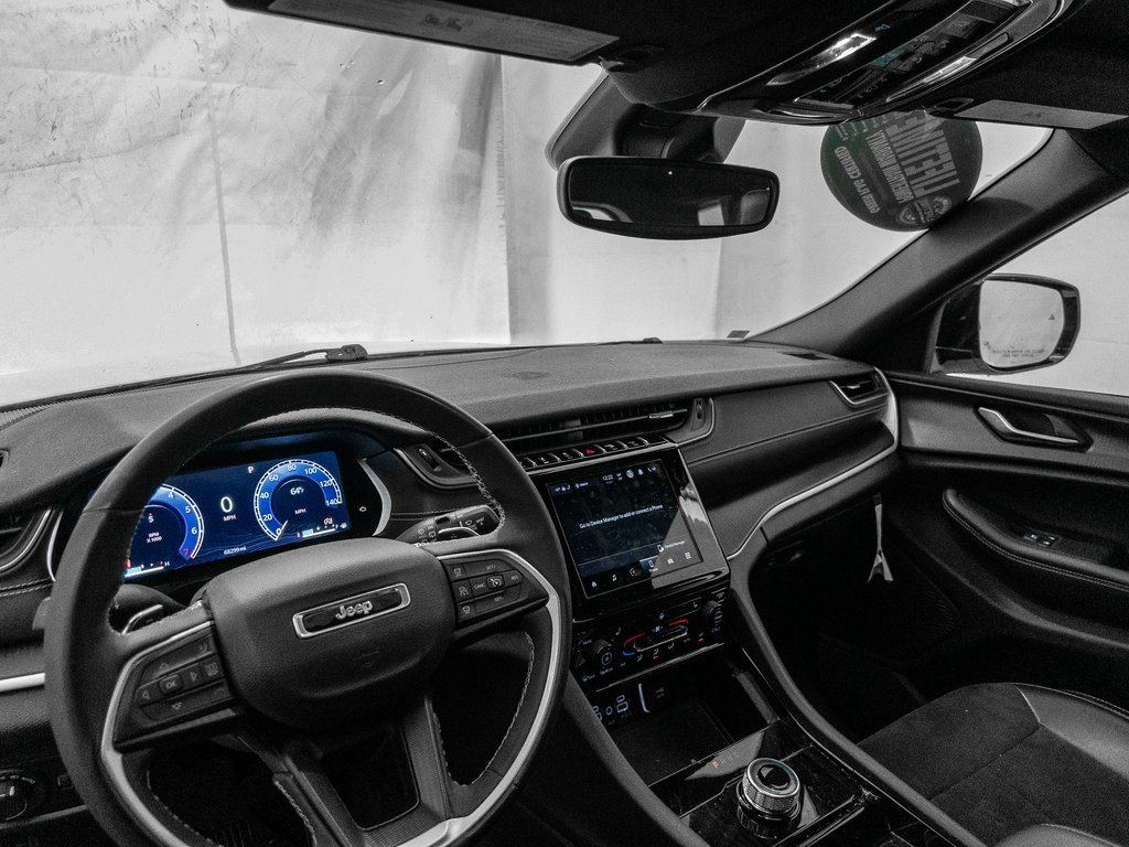 2023 Jeep Grand Cherokee Altitude photo 10