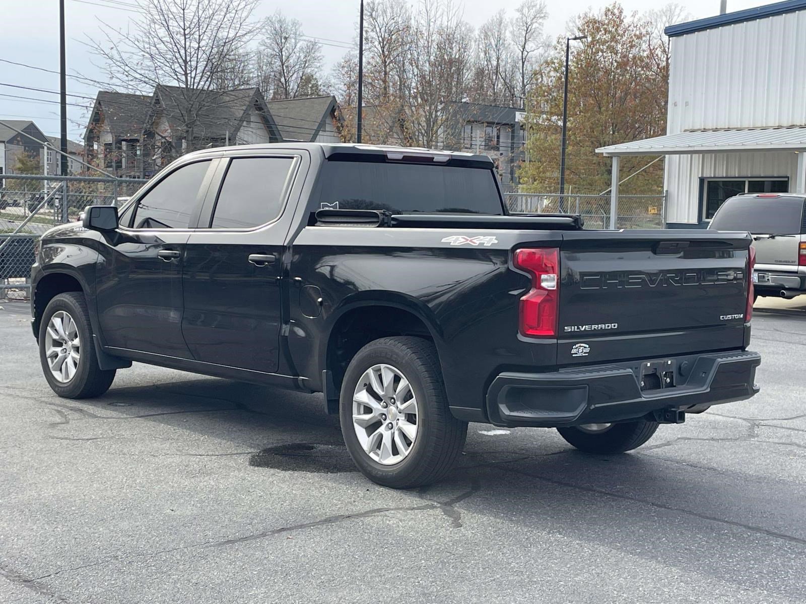 2021 Chevrolet Silverado 1500 Custom photo 3