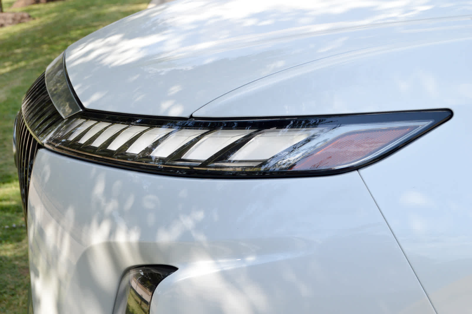 2025 Infiniti QX80 Sensory photo 8