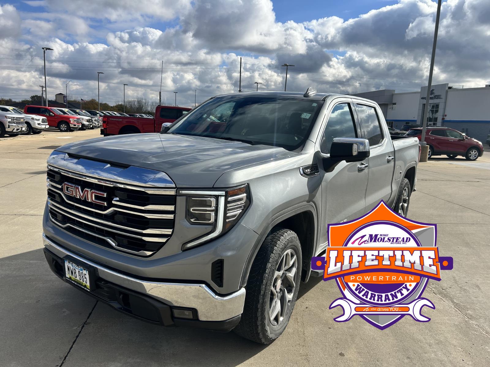 2023 GMC Sierra 1500 SLT's photo