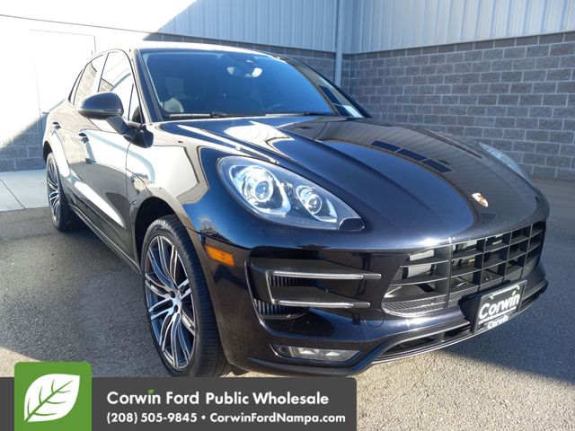2015 Porsche Macan Turbo's photo