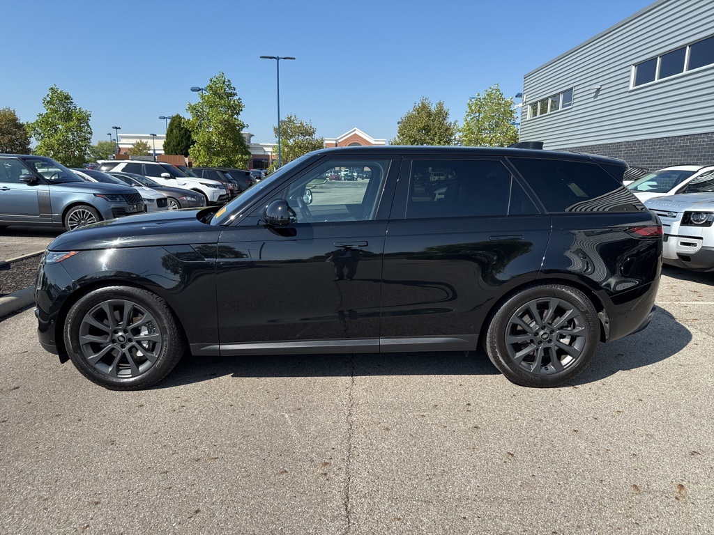 2023 Land Rover Range Rover Sport SE photo 7